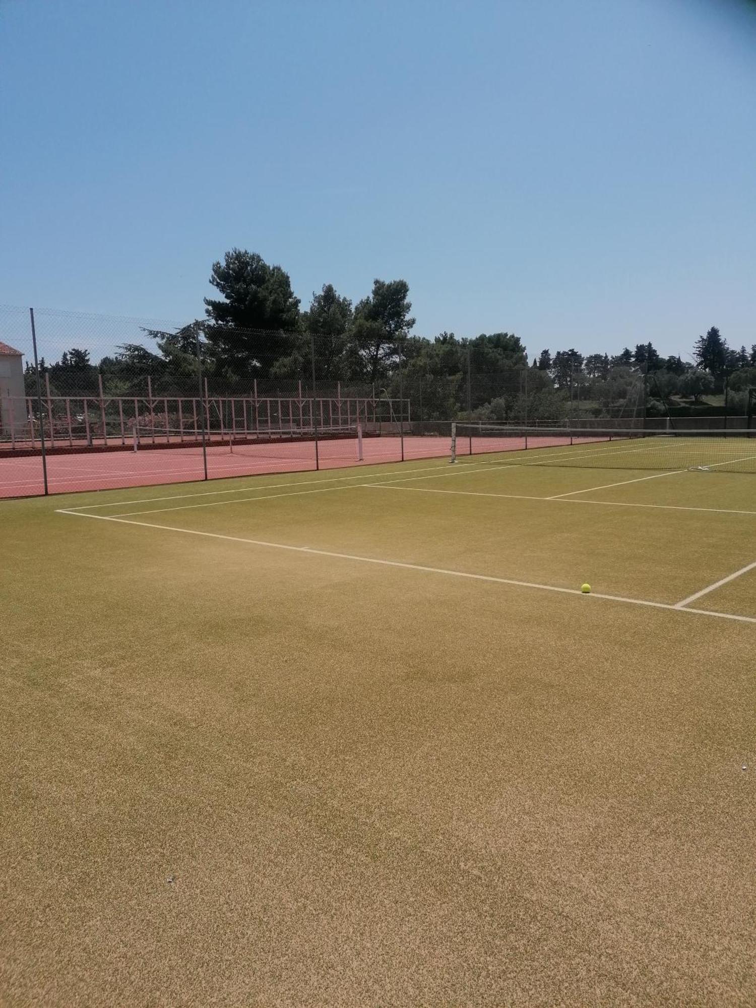 Appartement Zen A Frejus Avec Jardin, Piscine, Tennis, Proche Mer Luaran gambar
